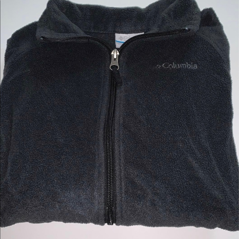Kid’s Columbia Fleece Jacket Size XL (14/16)